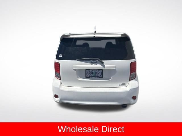 Used 2011 Scion xB FWD image 3