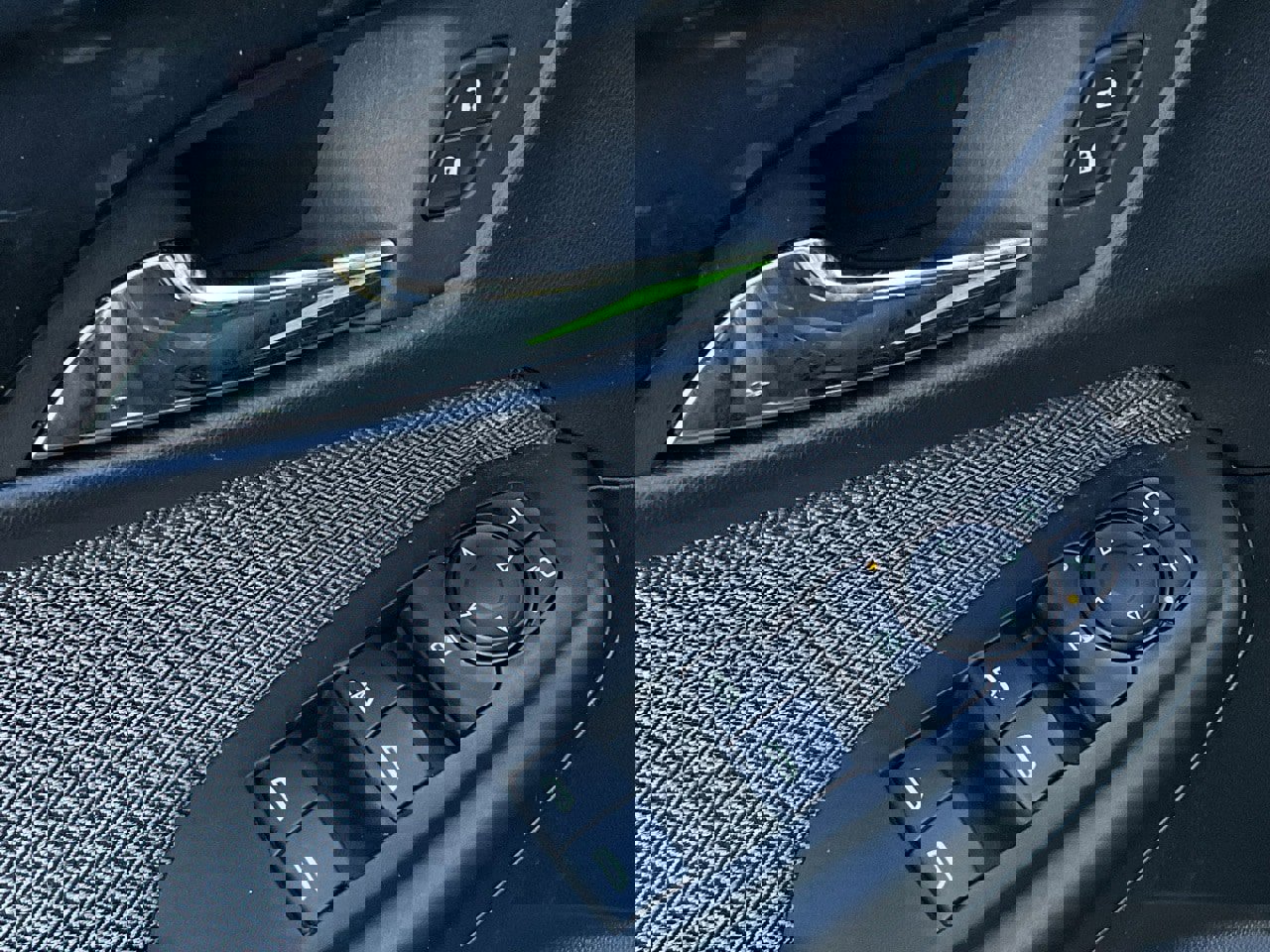 Used 2025 Chevrolet TrailBlazer LT image 12