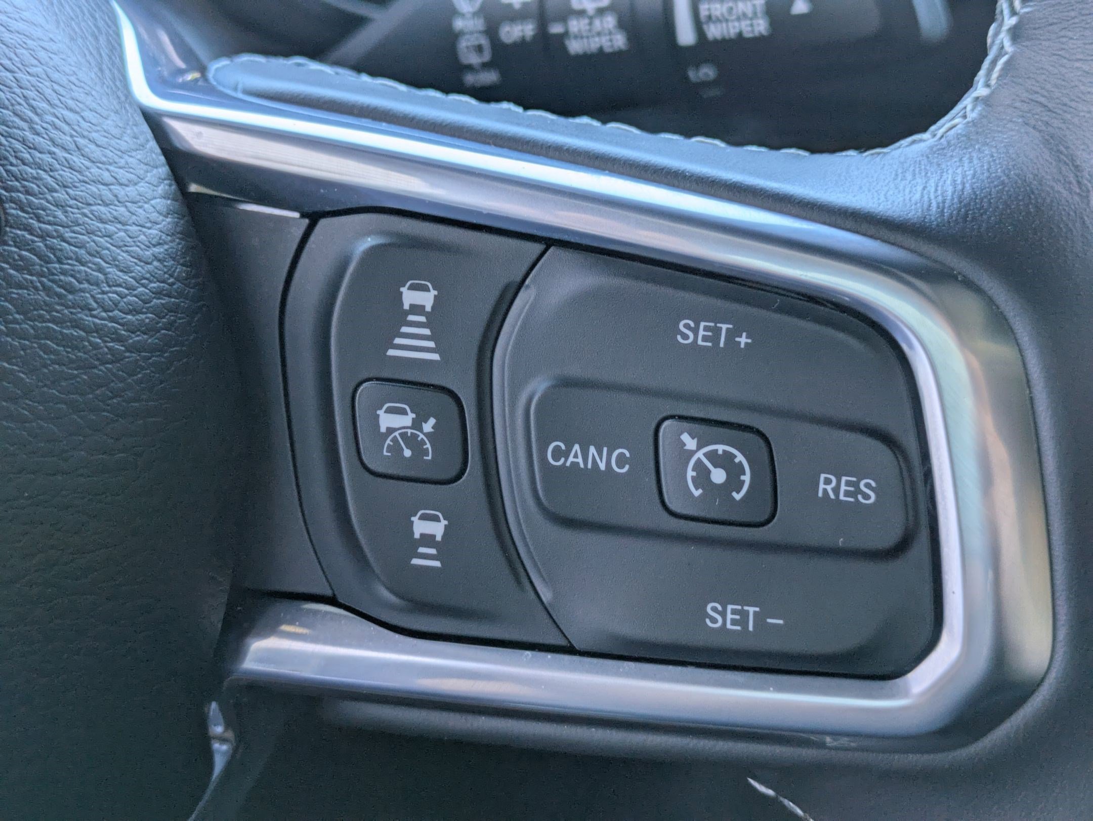 Used 2023 Jeep Wrangler Sahara w/ Cold Weather Group image 17