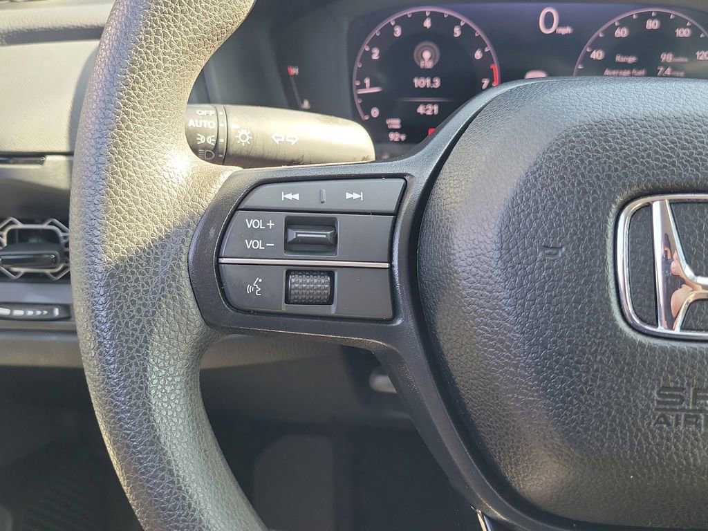 Used 2025 Honda Accord LX image 7