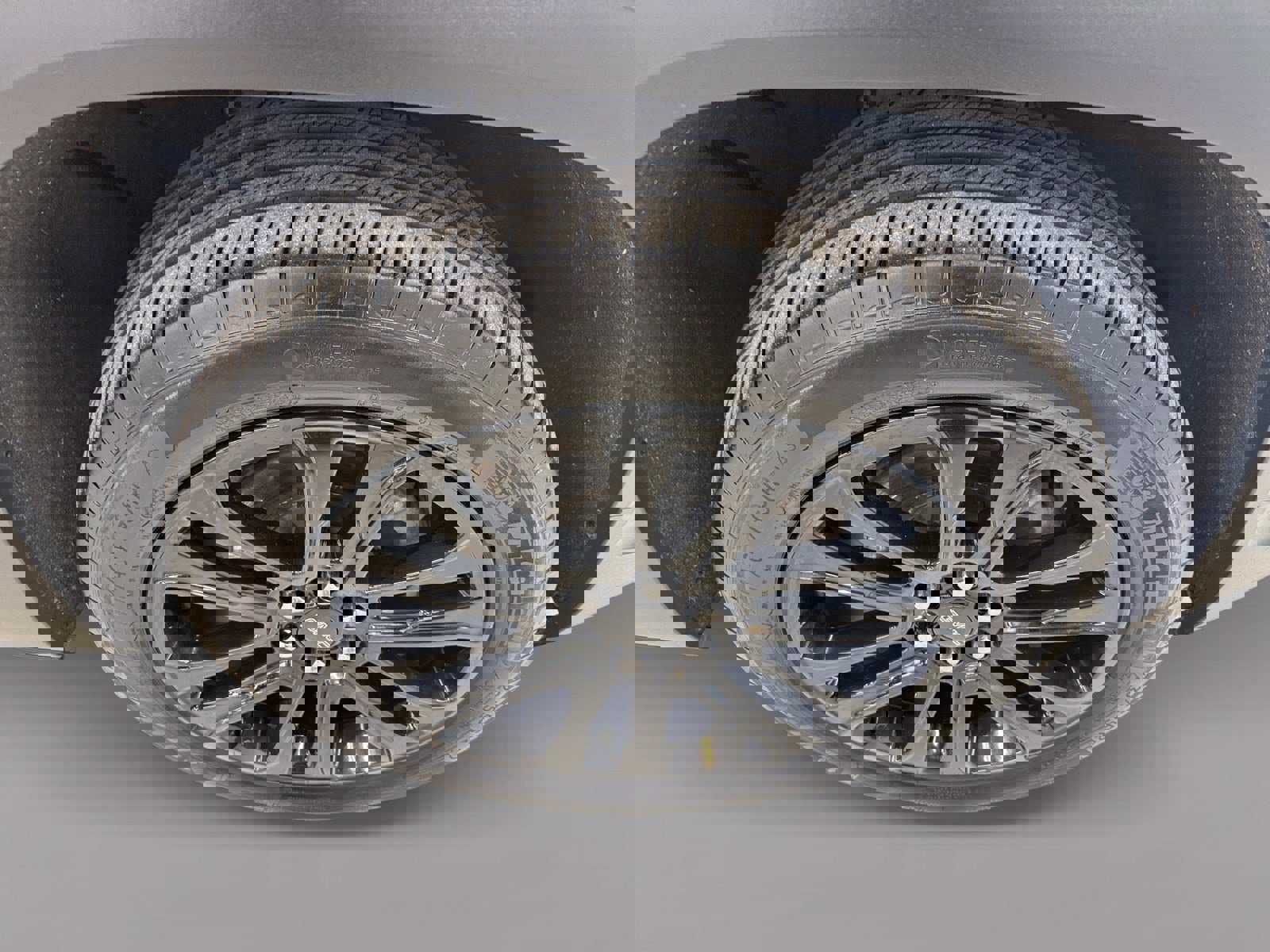 Used 2023 GMC Acadia SLE w/ Driver Convenience Package image 12