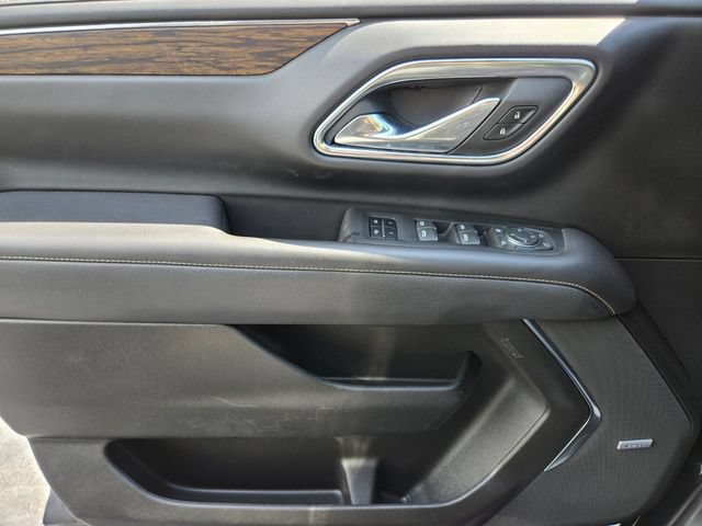 Used 2023 Chevrolet Suburban Premier AWD/4WD image 39