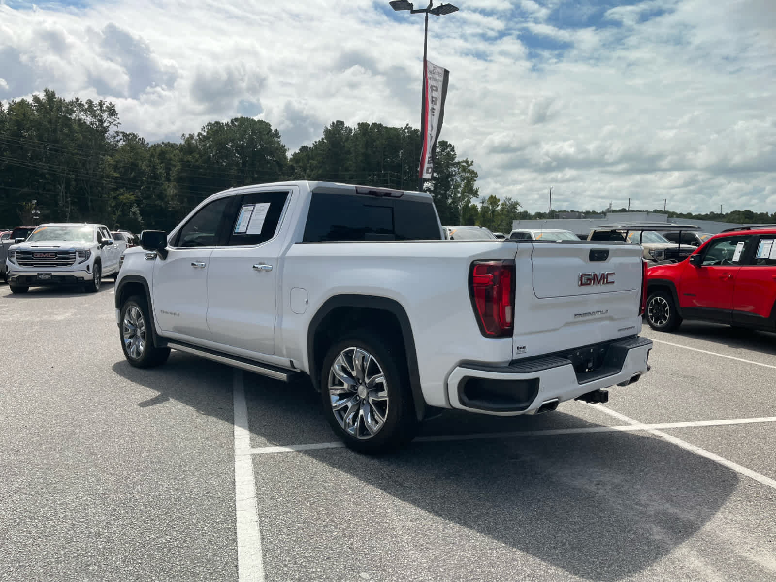 Used 2023 GMC Sierra 1500 Denali w/ Denali Reserve Package AWD/4WD image 6
