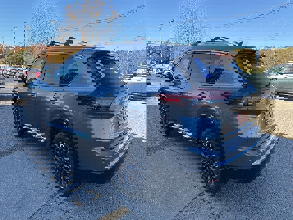 New 2026 Nissan Rogue Platinum image 6