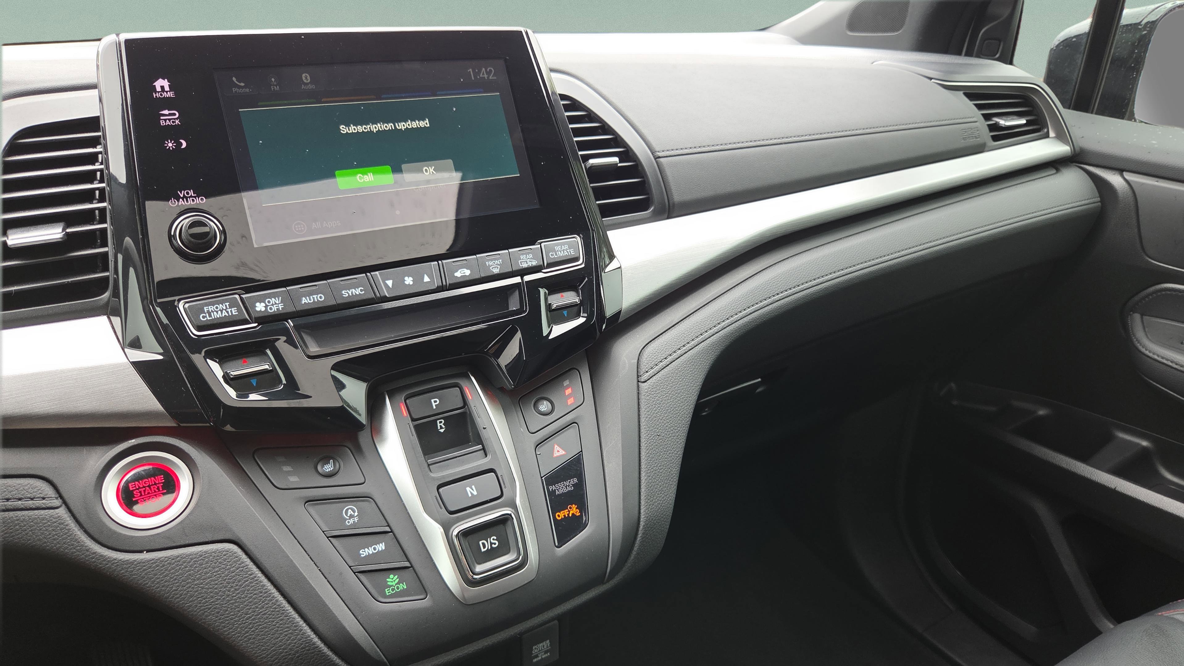 Used 2024 Honda Odyssey Sport image 32