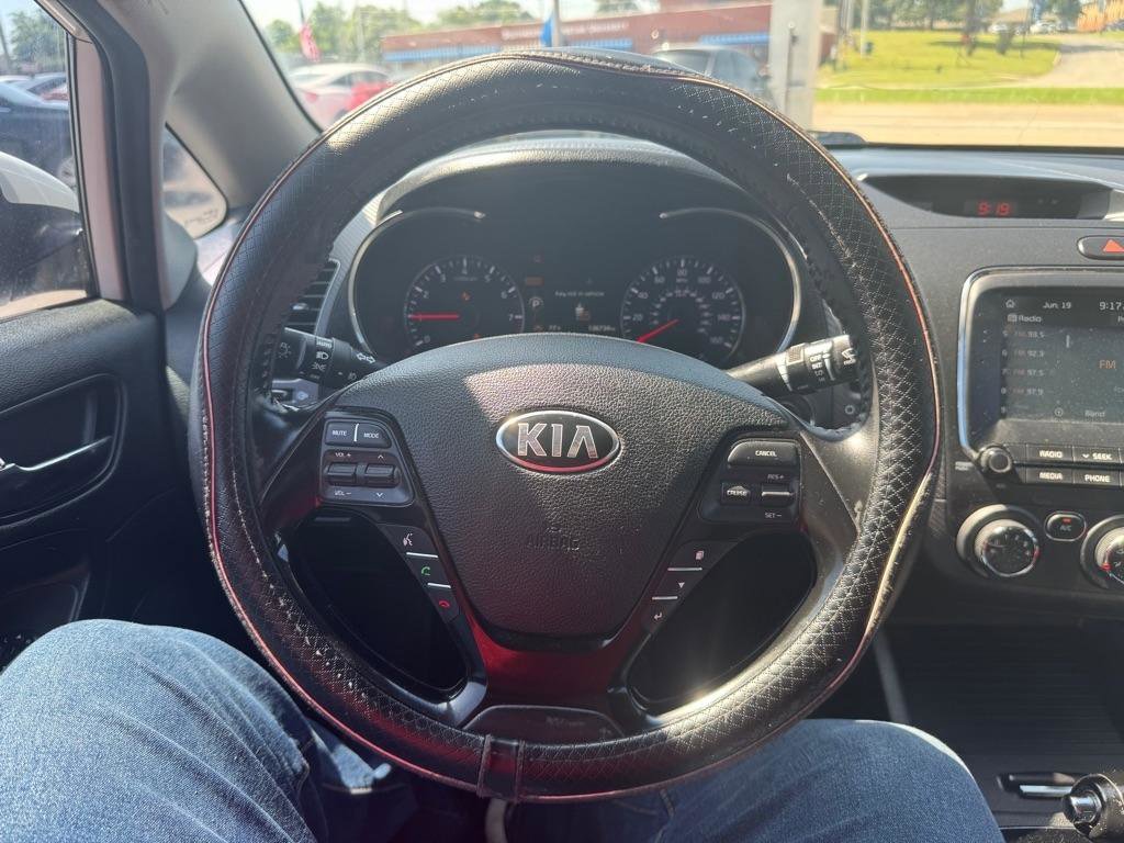 Used 2018 Kia Forte S w/ S Technology Plus Package FWD image 9