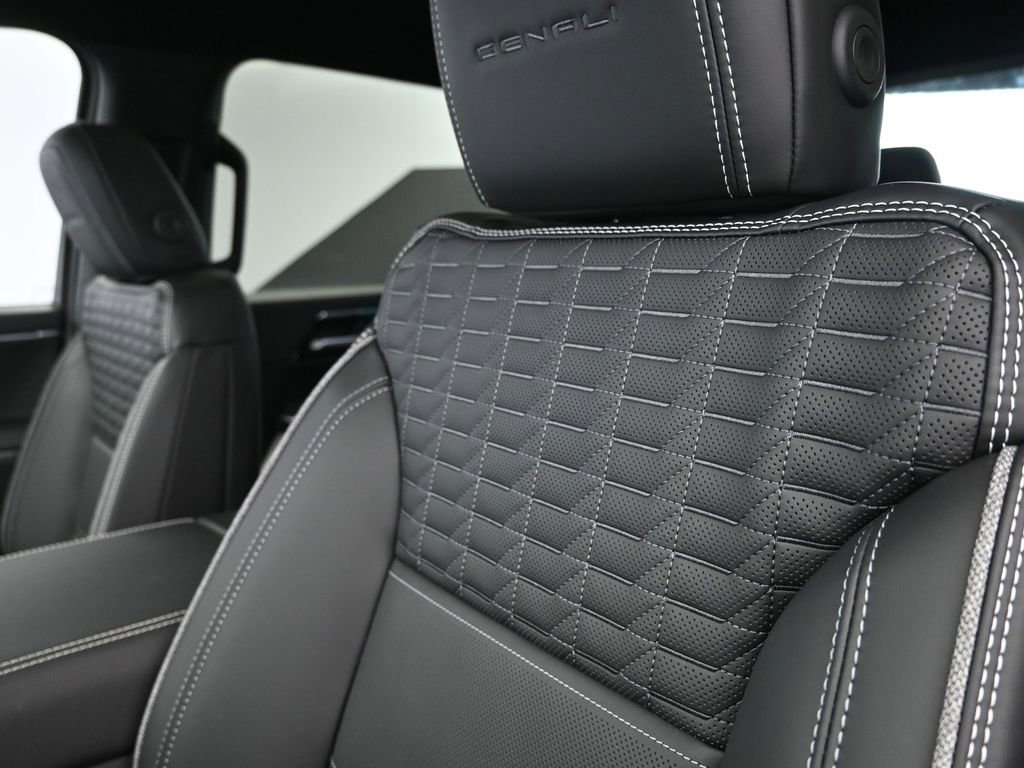 New 2025 GMC Sierra EV Denali AWD/4WD image 21