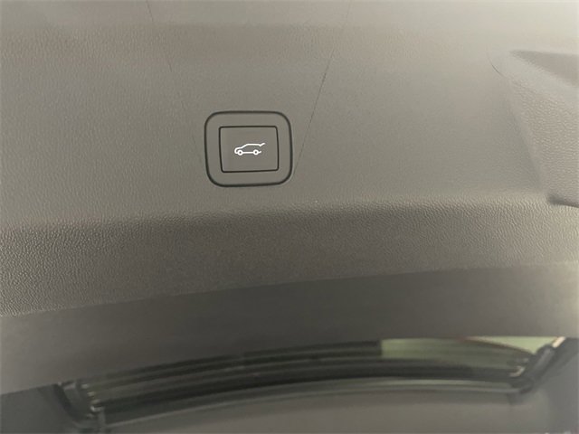 New 2026 GMC Yukon Elevation image 16