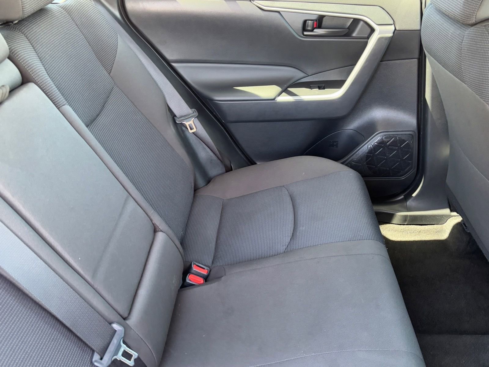 Used 2025 Toyota RAV4 LE AWD/4WD image 11