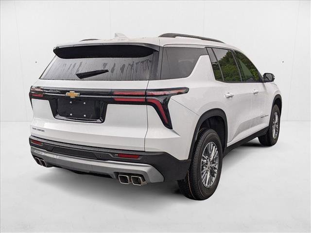 New 2025 Chevrolet Traverse LT image 2