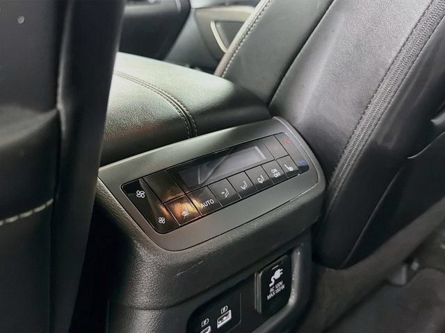 Used 2024 Nissan Pathfinder Platinum AWD/4WD image 26