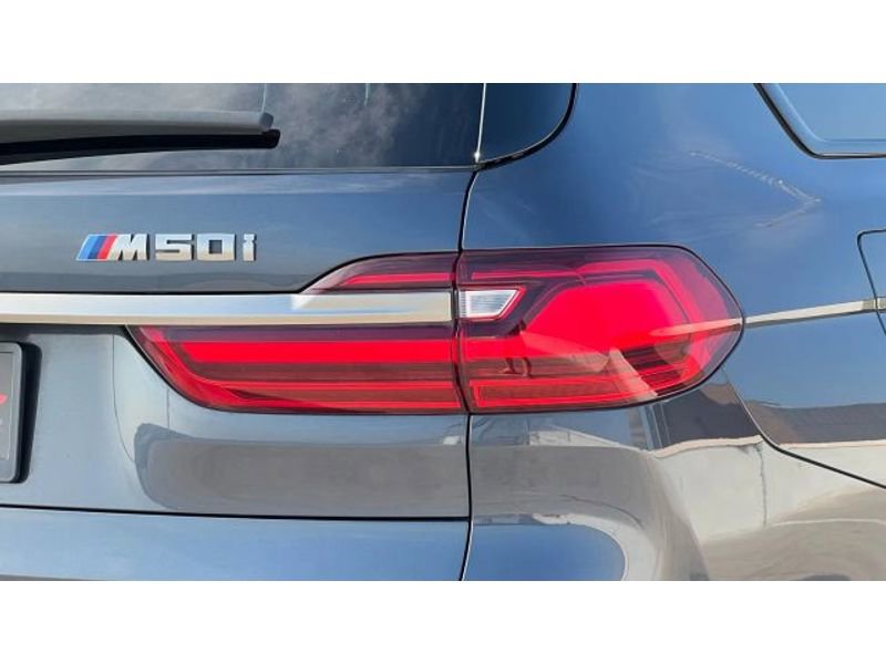Used 2020 BMW X7 M50i image 69