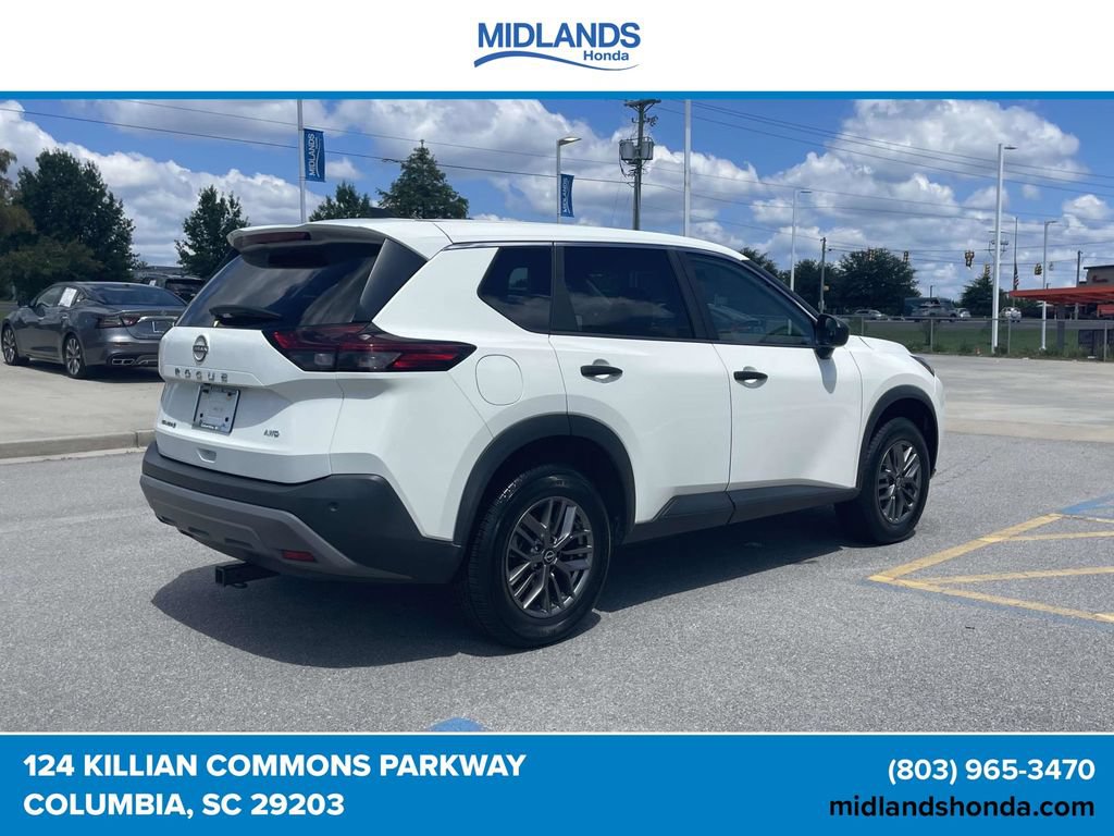 Used 2023 Nissan Rogue S AWD/4WD image 6