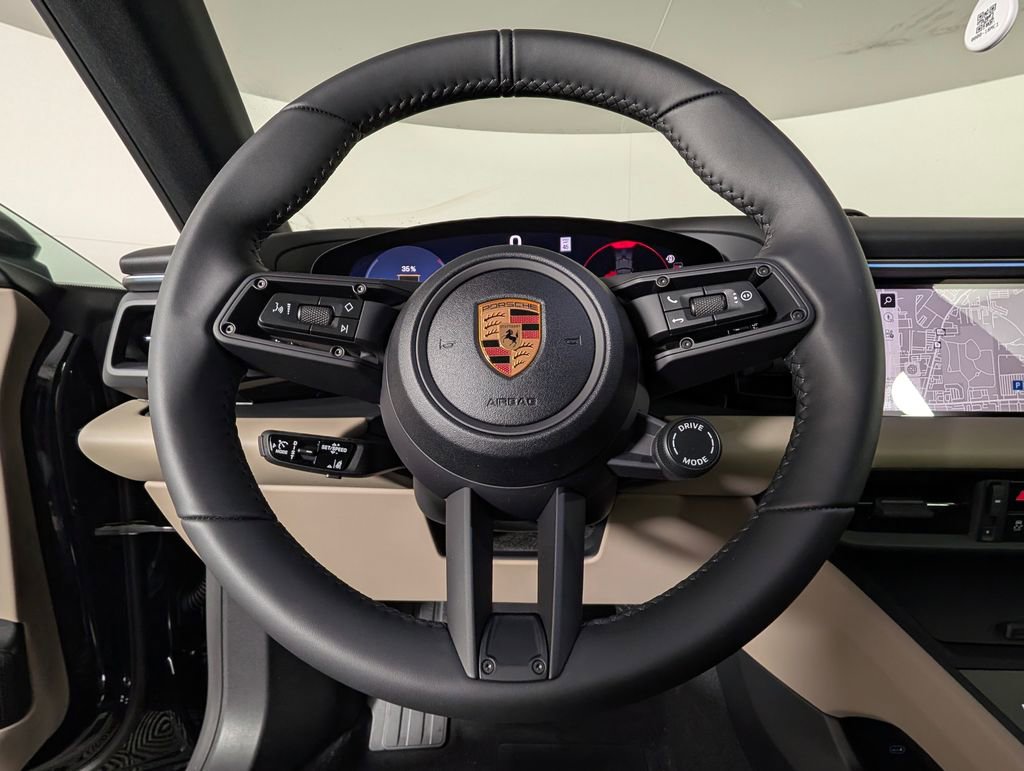 New 2026 Porsche Macan 4 Electric image 37