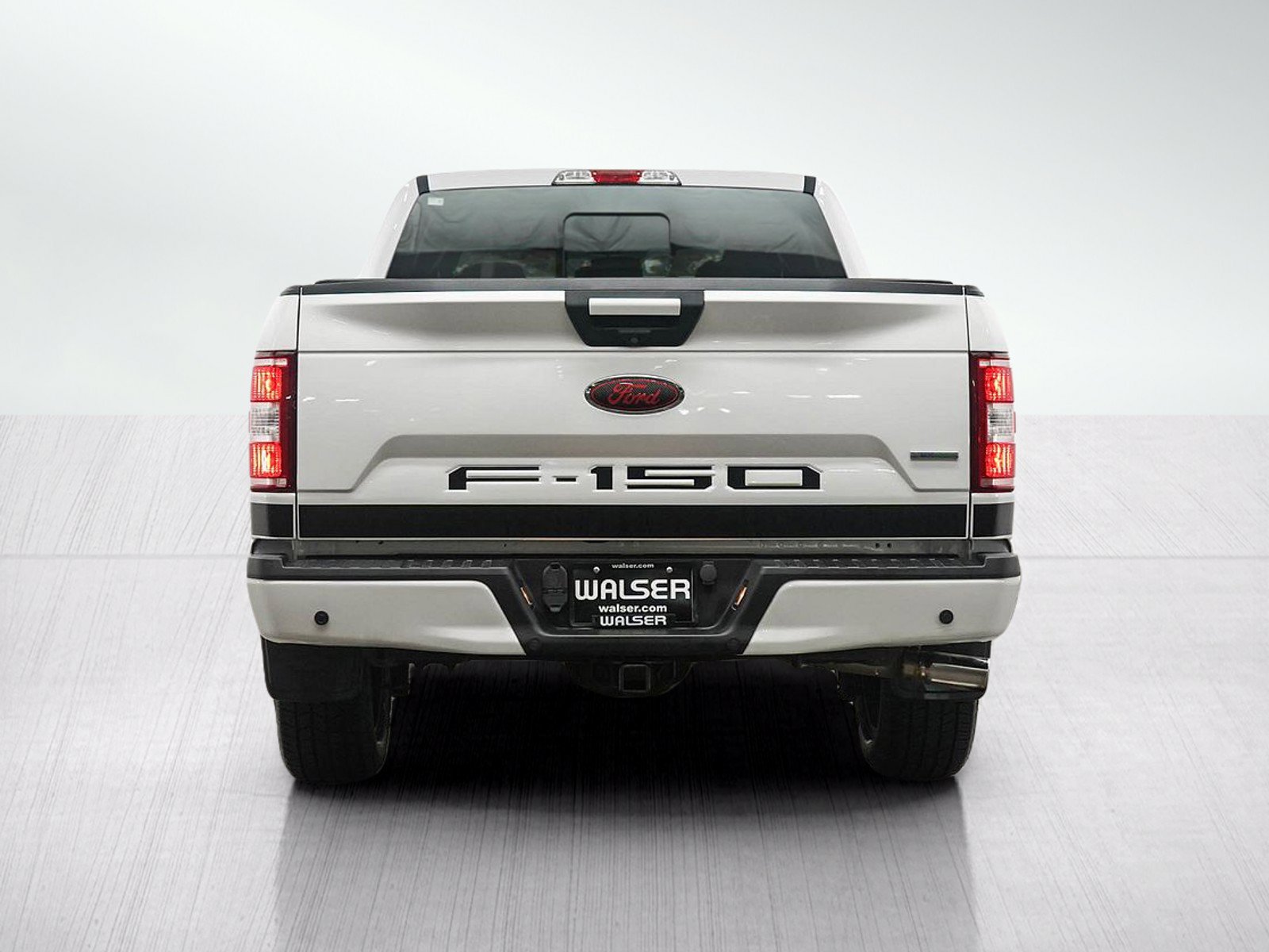 Used 2018 Ford F150 XLT w/ Equipment Group 302A Luxury AWD/4WD image 4