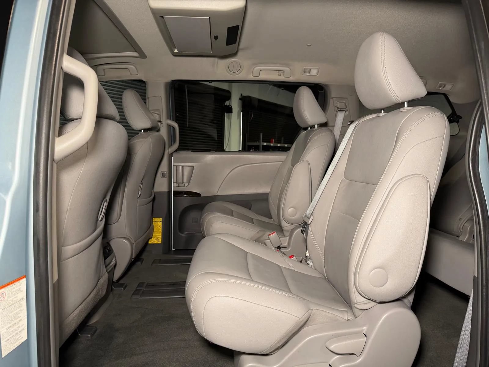 Used 2015 Toyota Sienna XLE Premium FWD image 15
