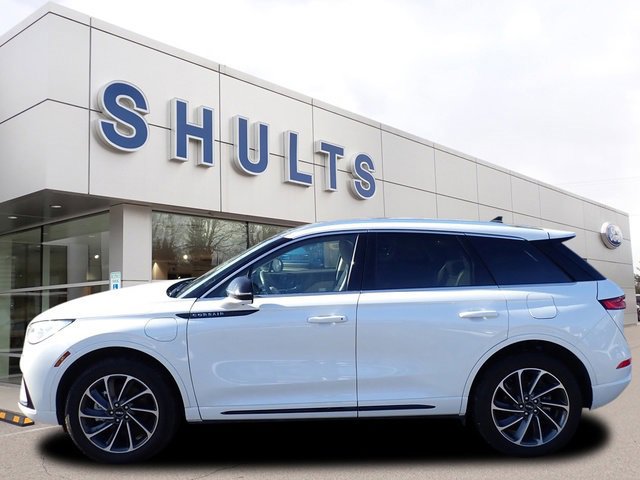 Used 2023 Lincoln Corsair Grand Touring w/ Equipment Group 301A image 2