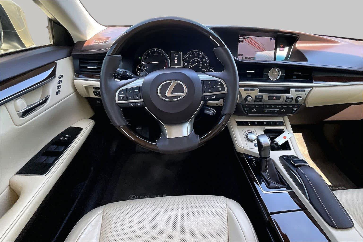 Used 2016 Lexus ES 350 FWD image 6