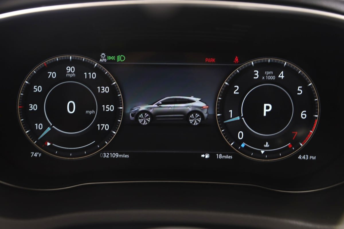 Used 2022 Jaguar E-PACE SE AWD/4WD image 17