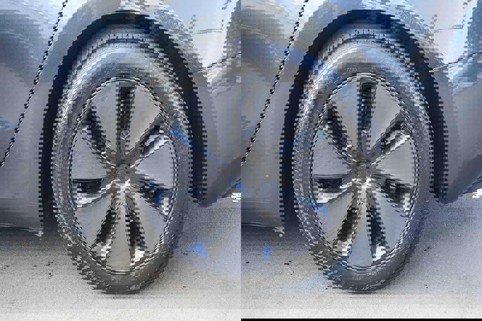 Used 2024 Tesla Model 3 Standard Range image 10