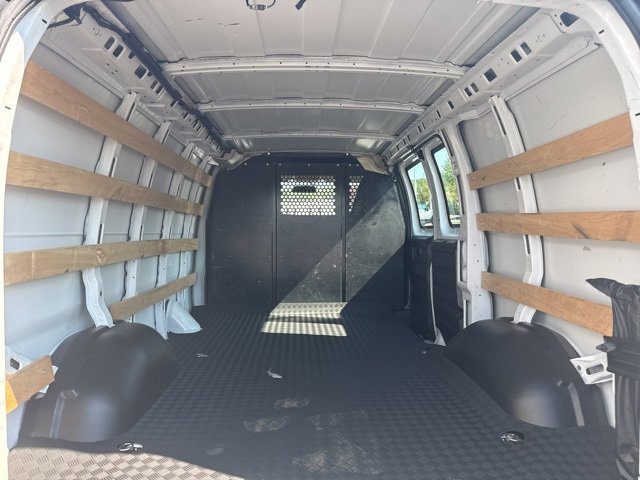Used 2023 Chevrolet Express 2500 w/ Driver Convenience Package image 22
