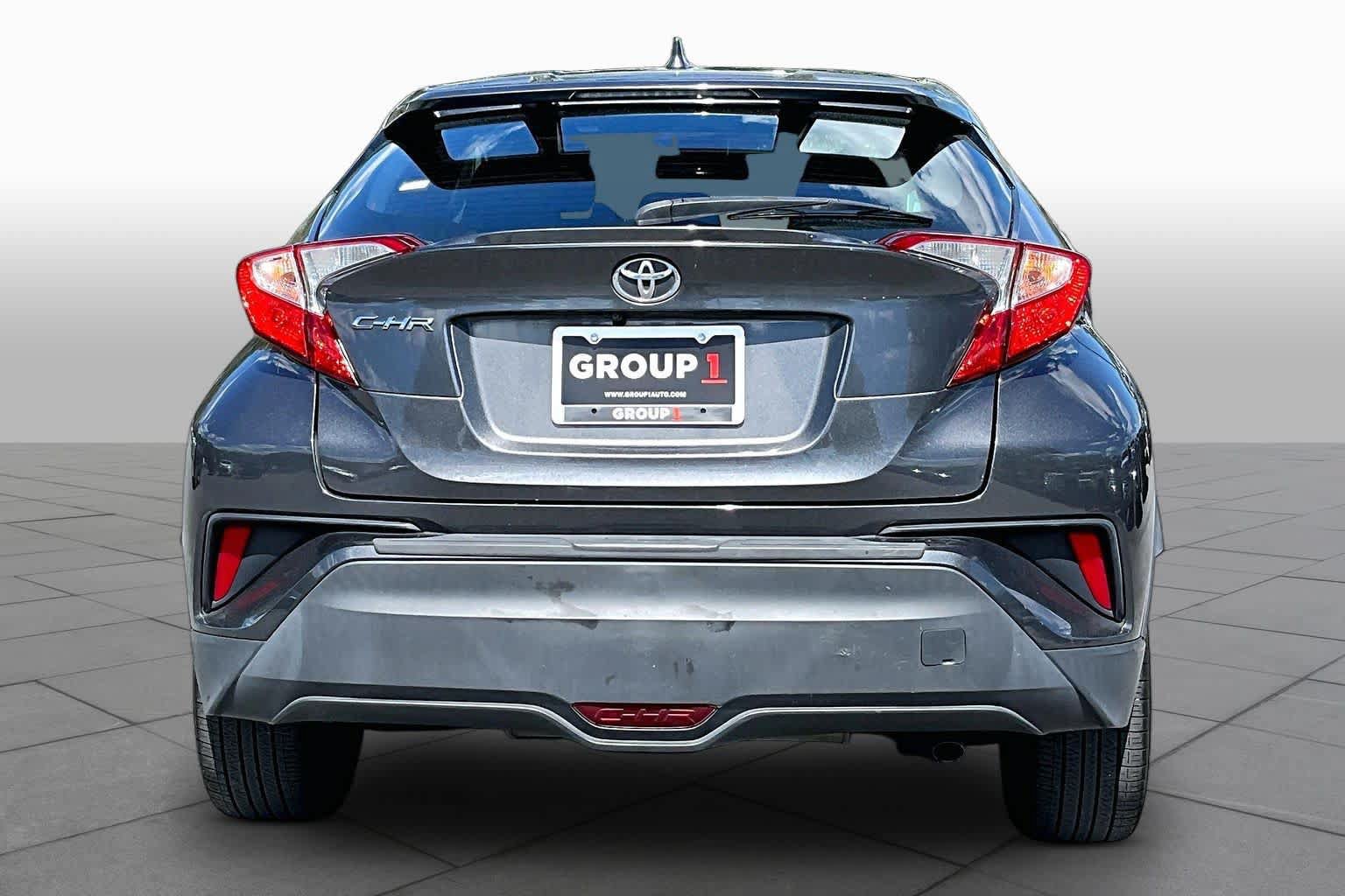 Used 2018 Toyota C-HR XLE FWD image 5