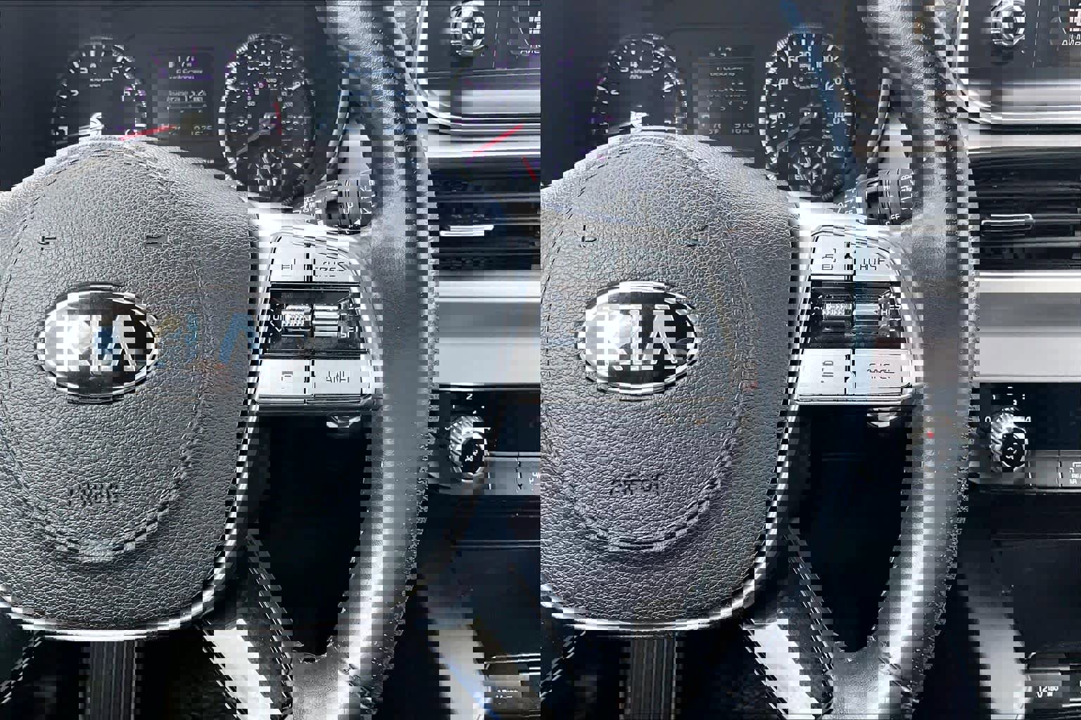 Used 2020 Kia Telluride LX image 24