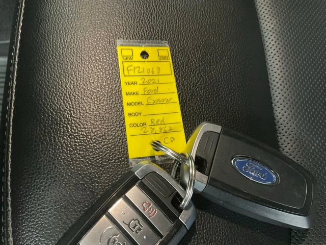 Used 2021 Ford Explorer Limited w/ Equipment Group 301A AWD/4WD image 14