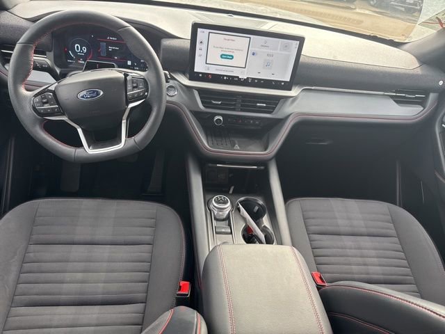 Used 2025 Ford Explorer ST-Line w/ Premium Package image 18