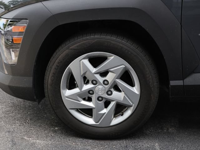 Used 2024 Hyundai Kona SE FWD image 10
