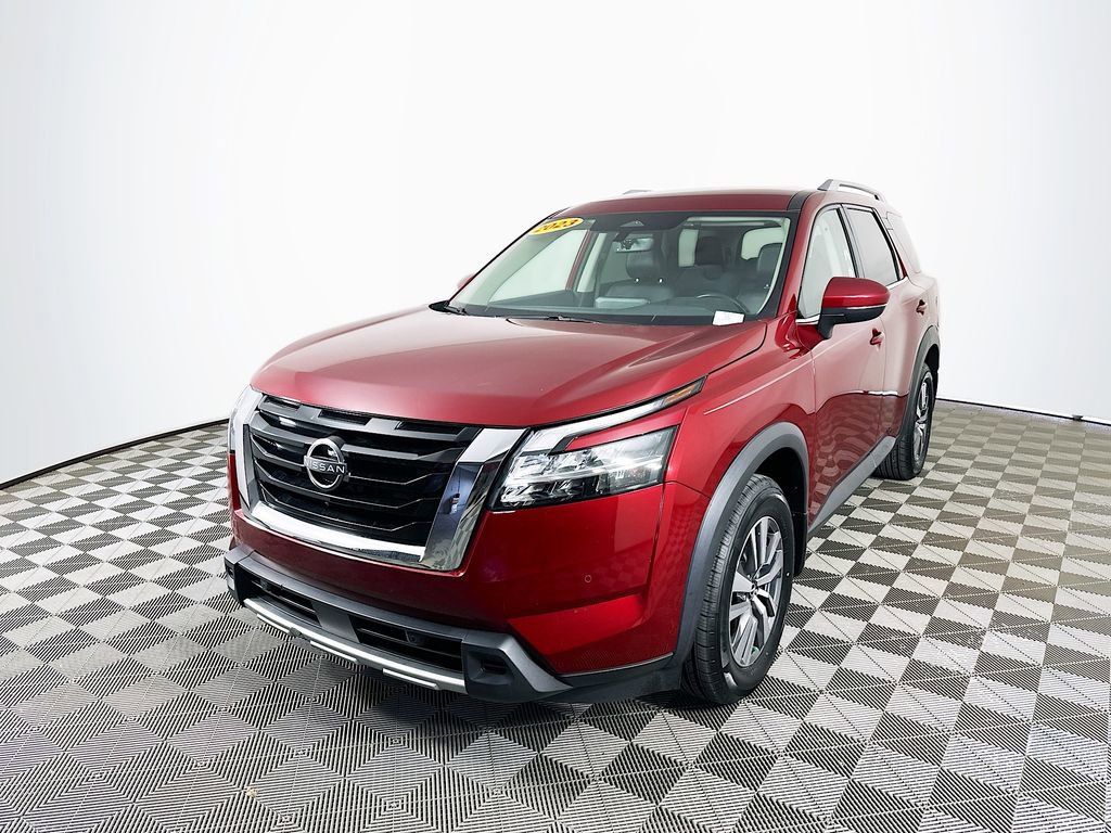 Used 2023 Nissan Pathfinder SL AWD/4WD image 5
