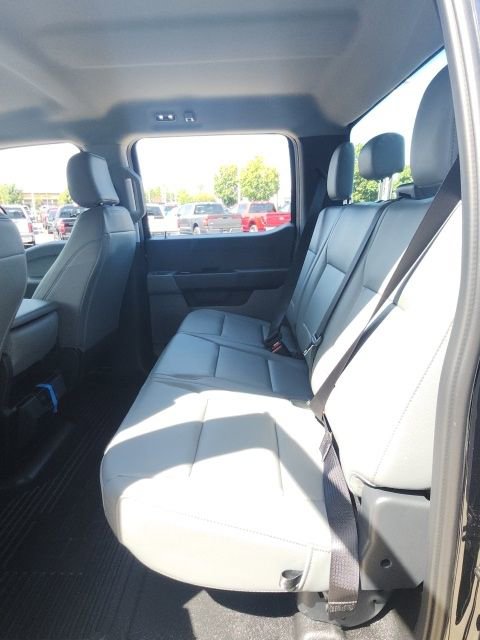 New 2026 Ford F250 XL w/ XL Chrome Package image 31