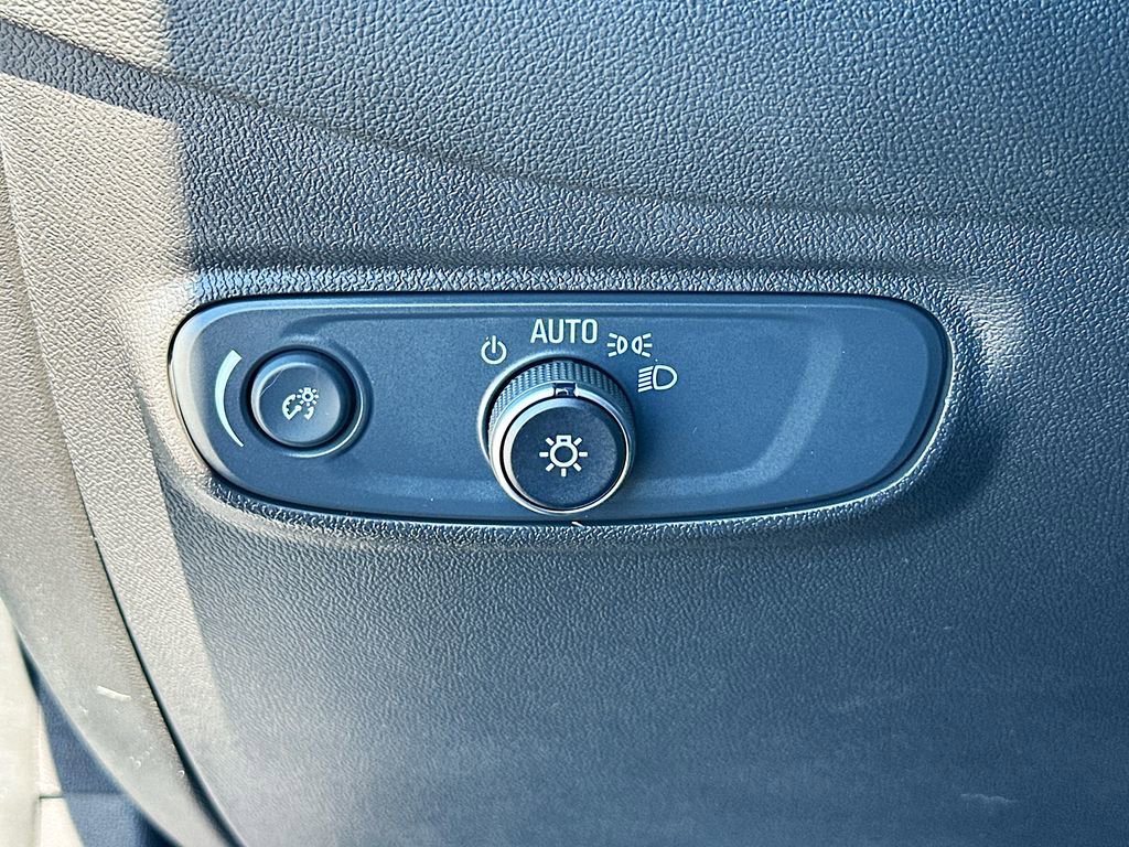 Certified 2024 Chevrolet Equinox LS w/ Sport Edition image 11