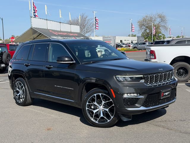 Used 2024 Jeep Grand Cherokee Summit video 2