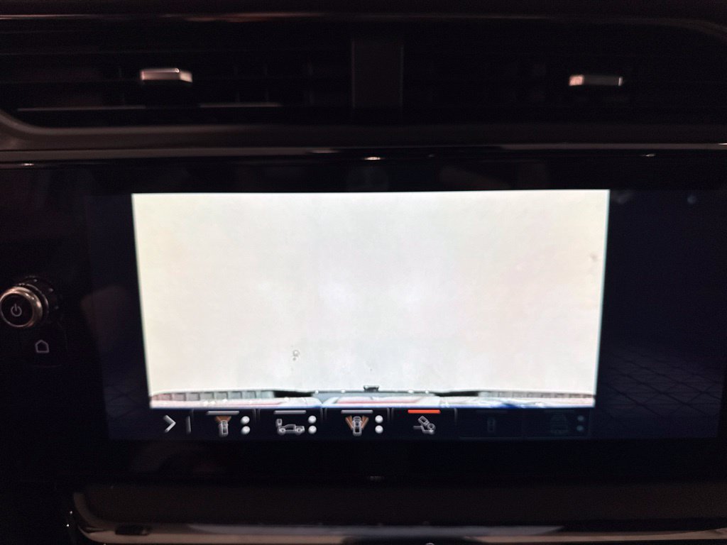 Used 2024 GMC Sierra 3500 AT4 AWD/4WD image 43