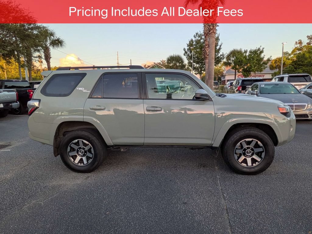 Certified 2023 Toyota 4Runner TRD Off-Road AWD/4WD image 4