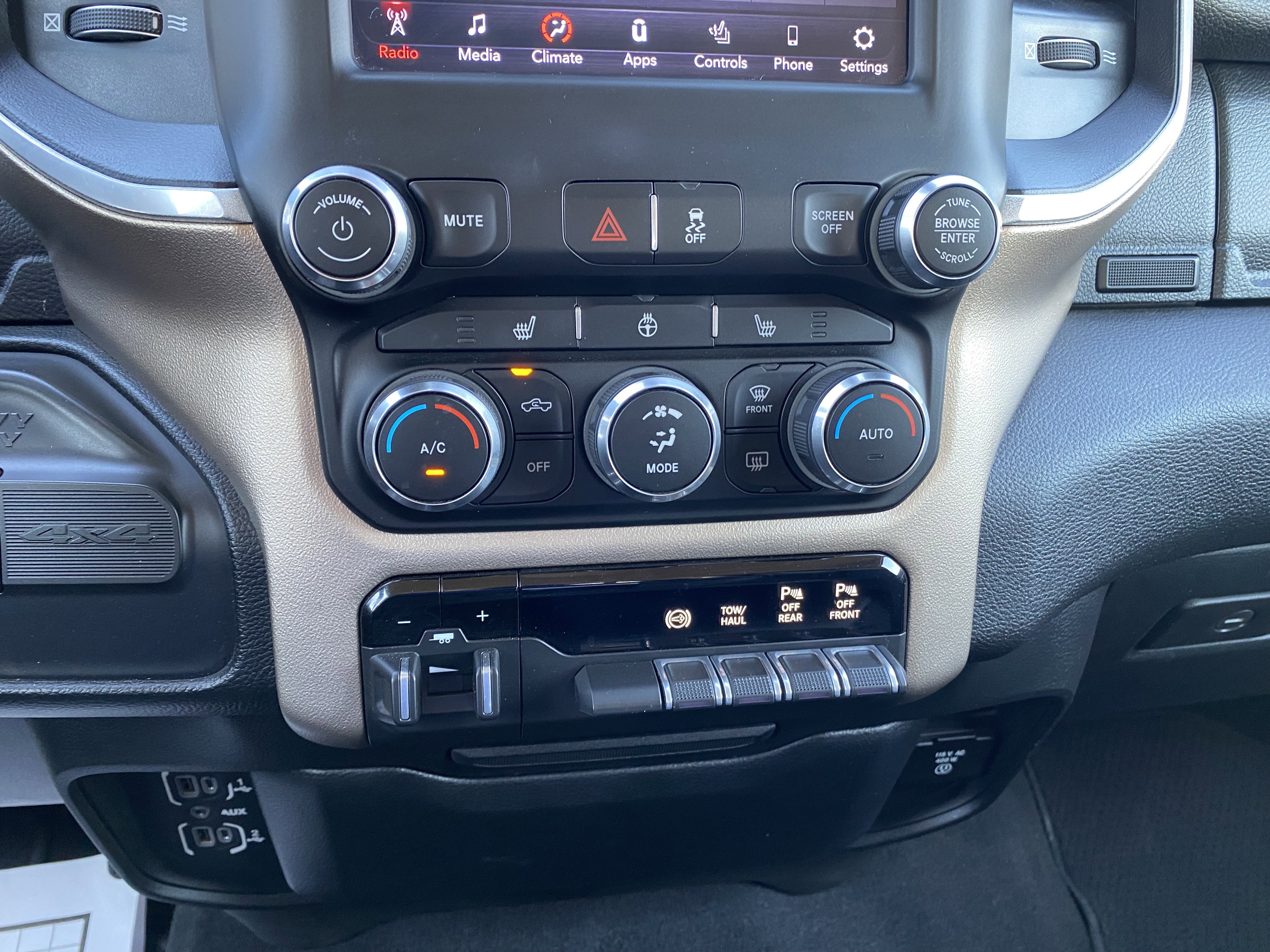 Used 2020 RAM 2500 Laramie image 28