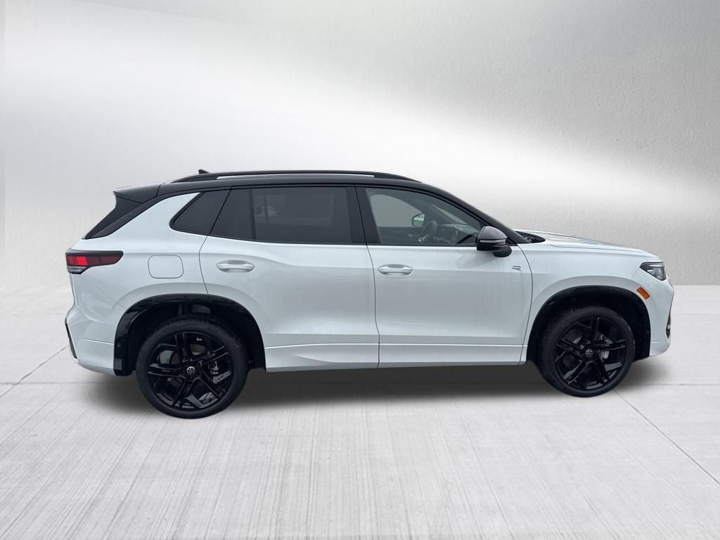 New 2026 Volkswagen Tiguan SE R-Line image 6