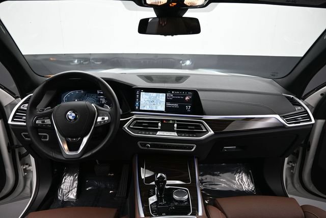 Used 2023 BMW X5 xDrive40i w/ Premium Package AWD/4WD image 15