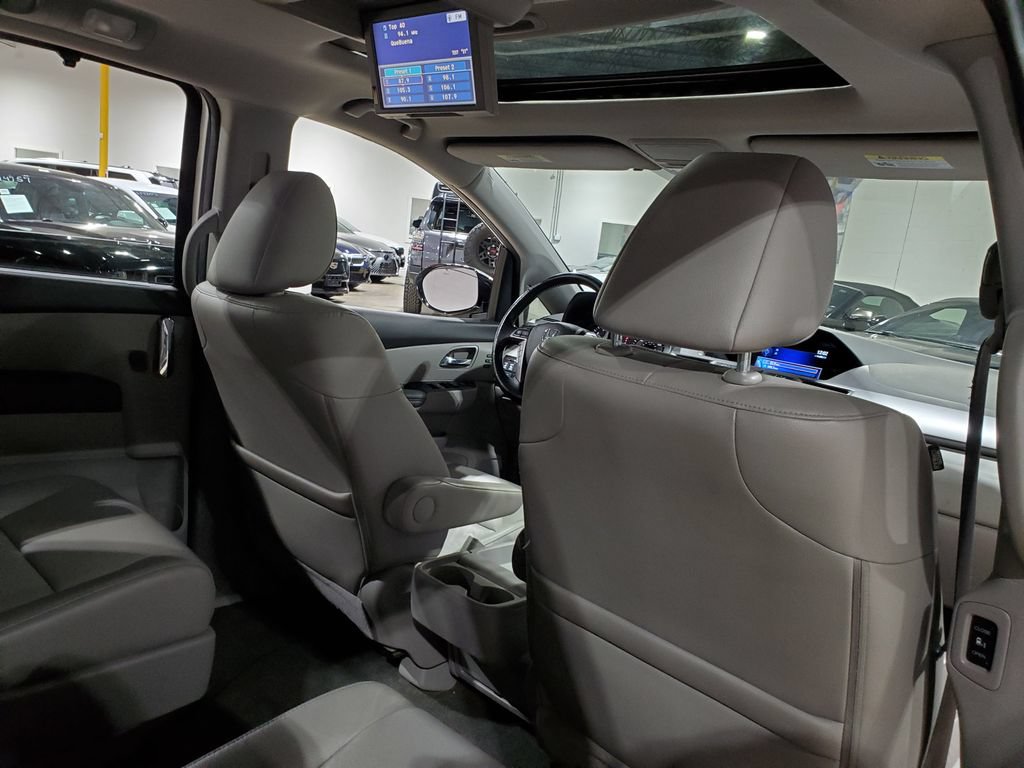 Used 2016 Honda Odyssey Touring image 21