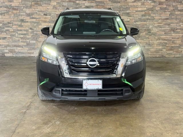 Certified 2023 Nissan Pathfinder SV AWD/4WD image 2