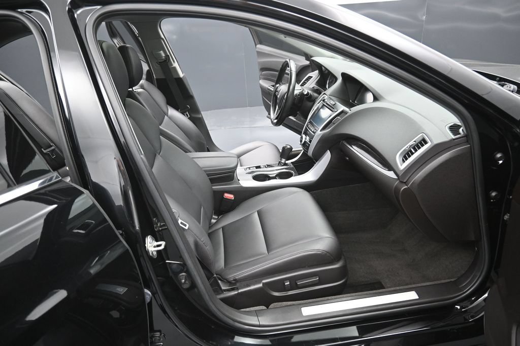 Used 2019 Acura TLX FWD image 35