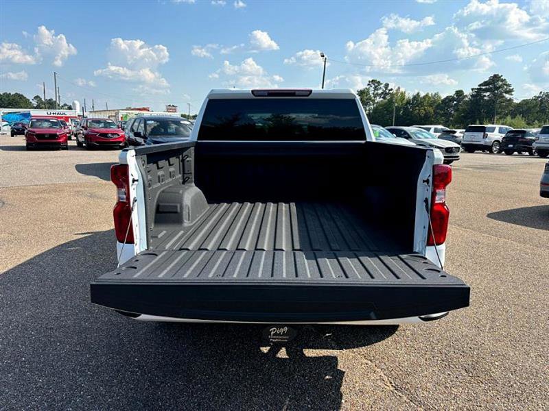 Used 2025 Chevrolet Silverado 1500 Custom image 11
