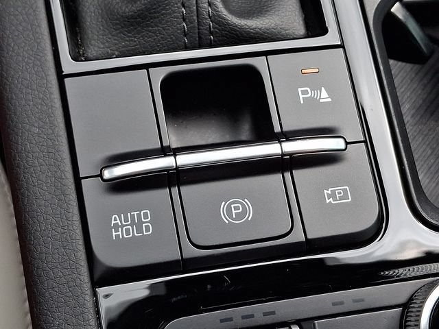 Certified 2025 Kia K5 GT-Line AWD/4WD image 24