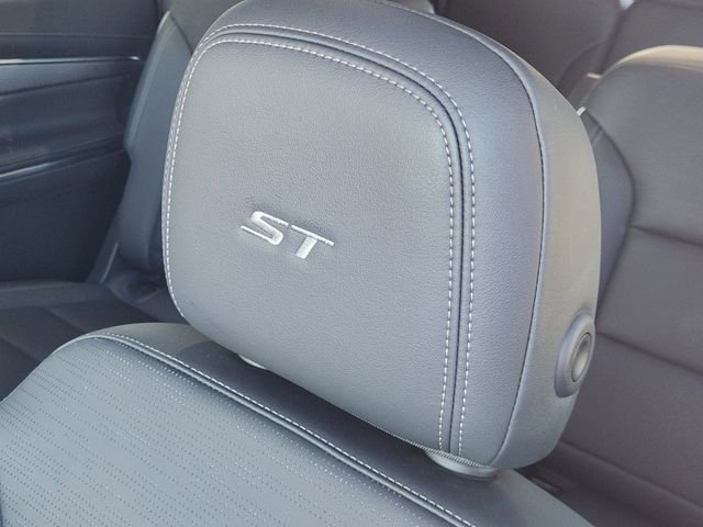 Certified 2025 Buick Enclave Sport Touring image 24