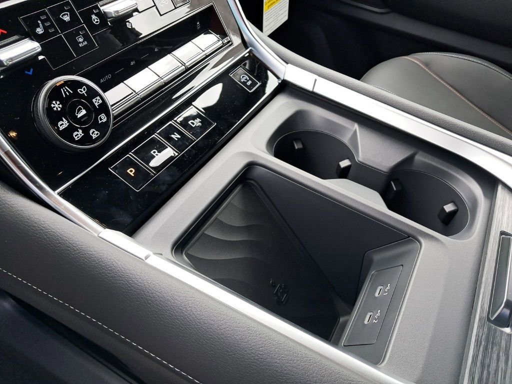 New 2025 Nissan Armada SL image 25