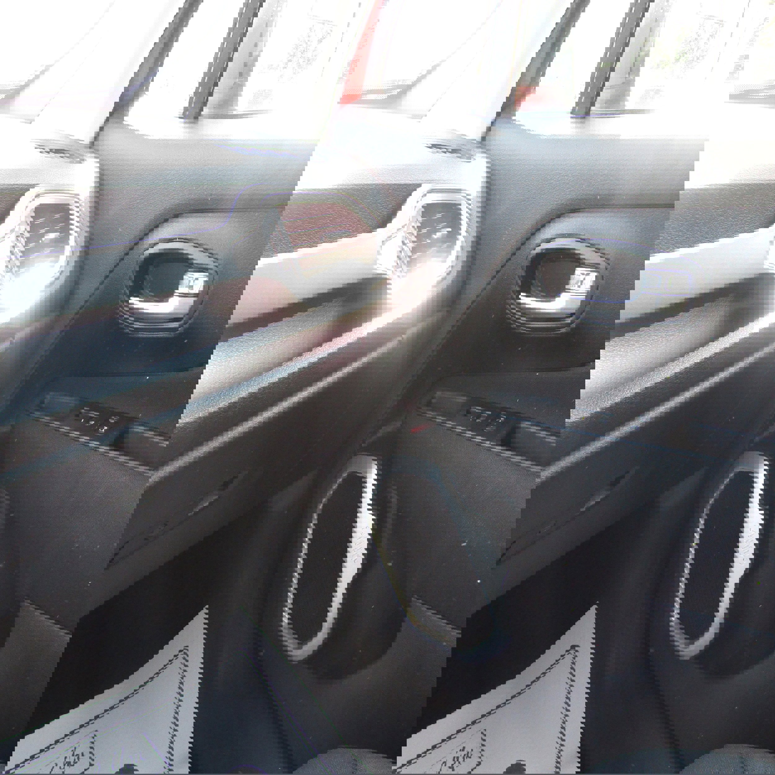 Used 2019 Jeep Renegade Sport image 17