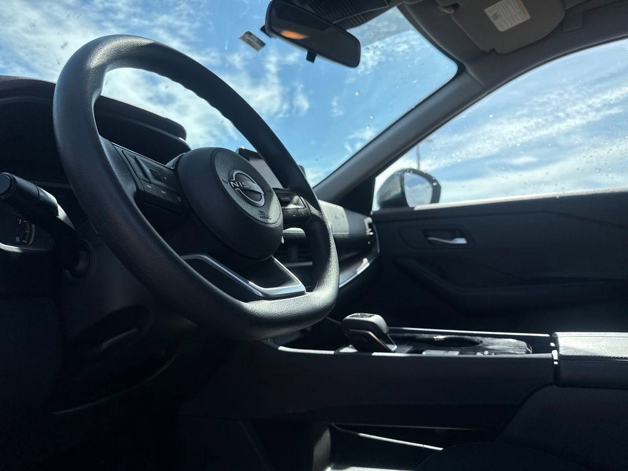 Certified 2023 Nissan Rogue SV FWD image 39
