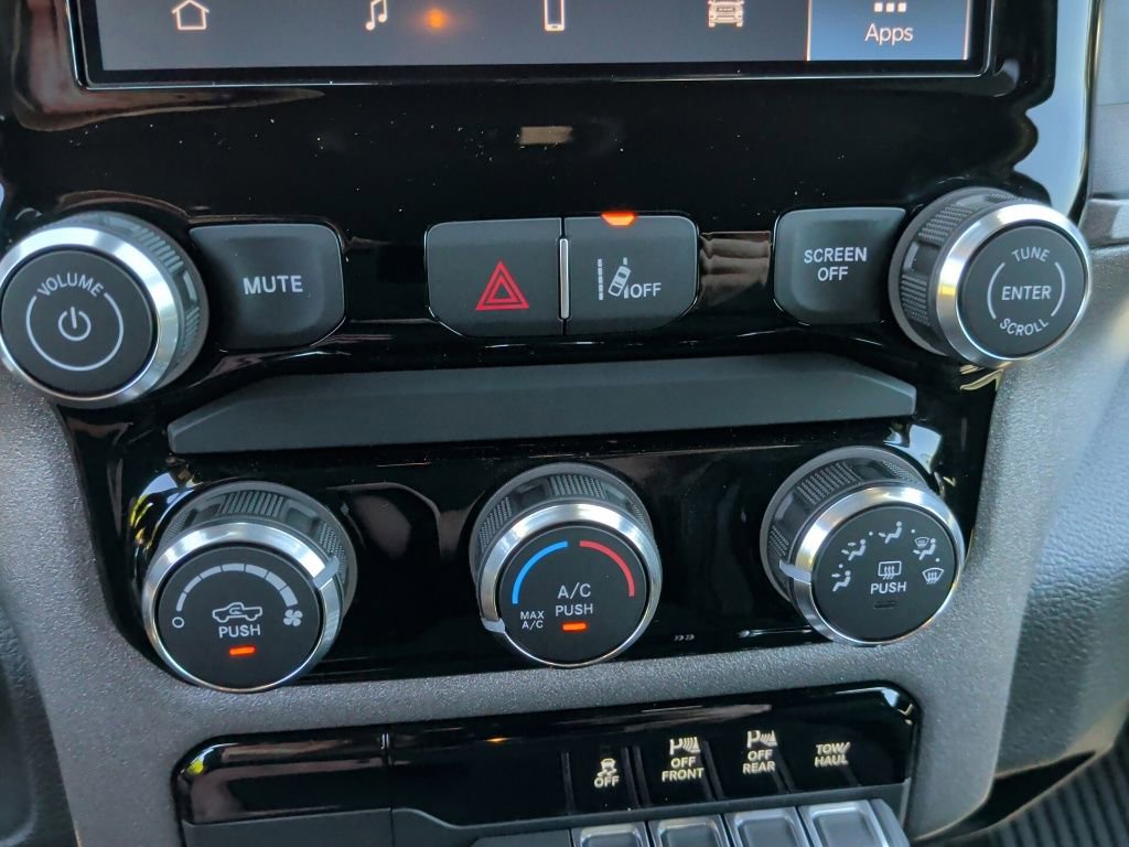 New 2026 RAM 1500 Express AWD/4WD image 27