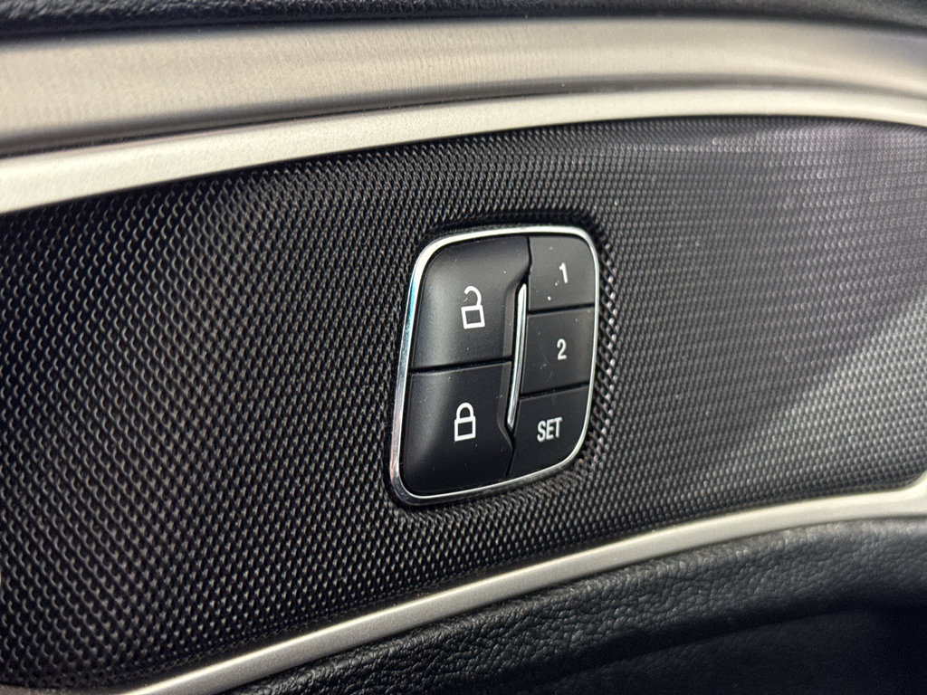 Used 2017 Lincoln MKZ Premiere image 30